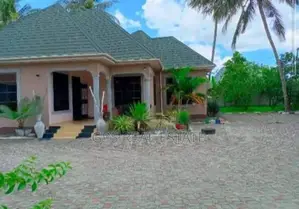 3bdrm House in Chamazi, Temeke for sale