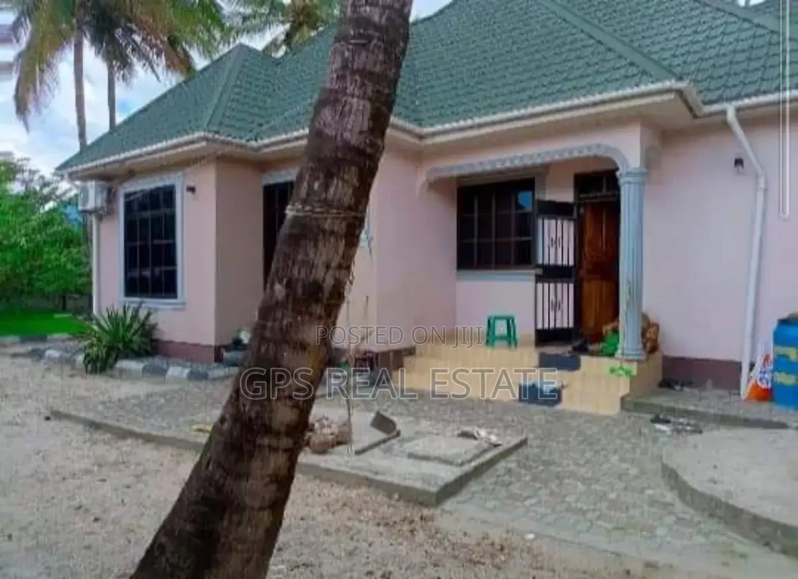 3bdrm House in Chamazi, Temeke for sale