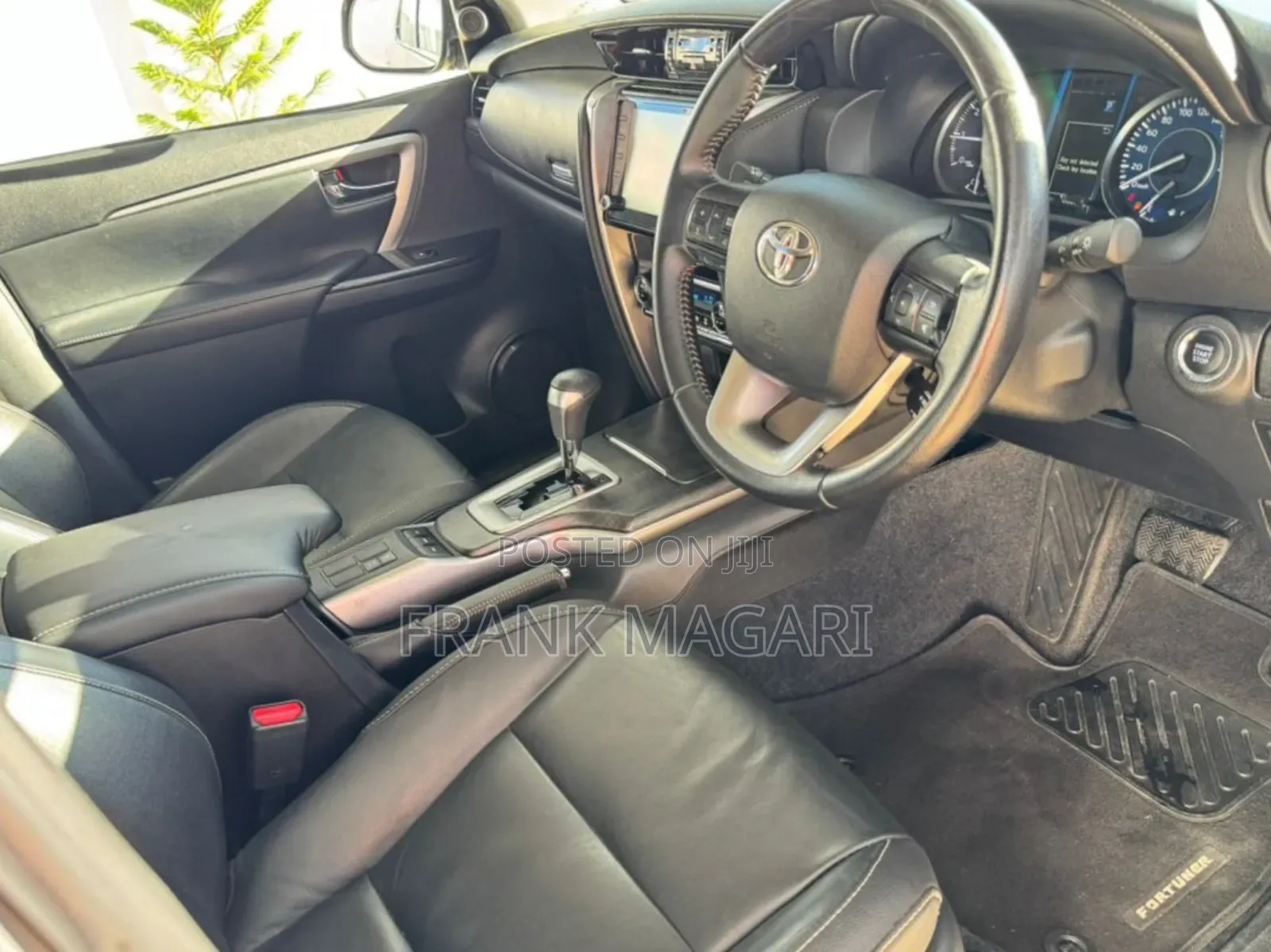 Toyota Fortuner 2021 Silver