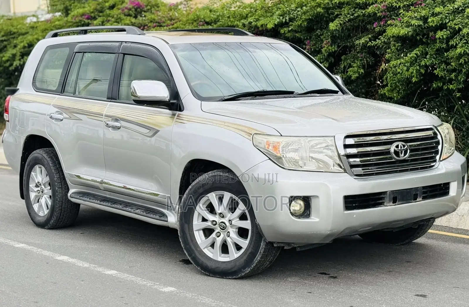 Toyota Land Cruiser 2012 Silver