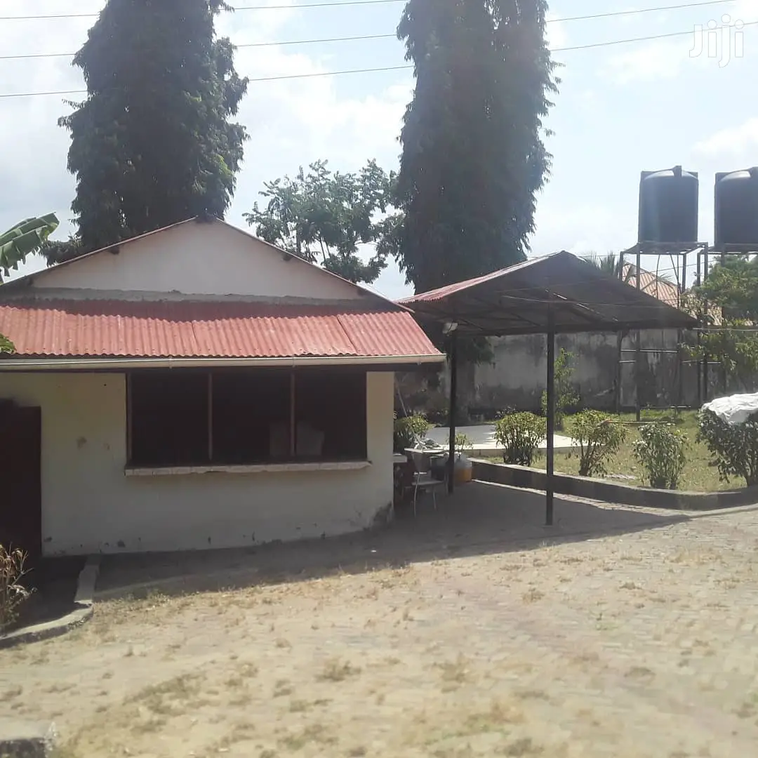 5bdrm House in , Kibamba for Sale