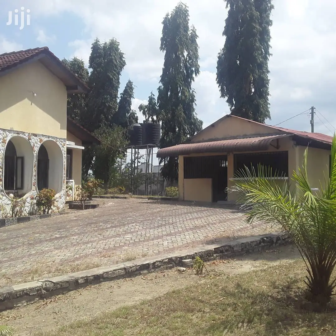 5bdrm House in , Kibamba for Sale