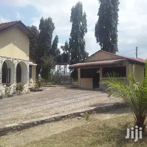 5bdrm House in , Kibamba for Sale