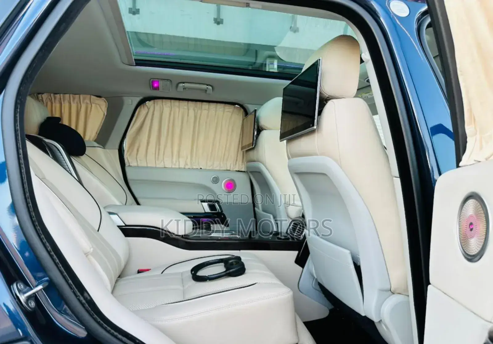 Land Rover Range Rover Vogue 2023 Blue