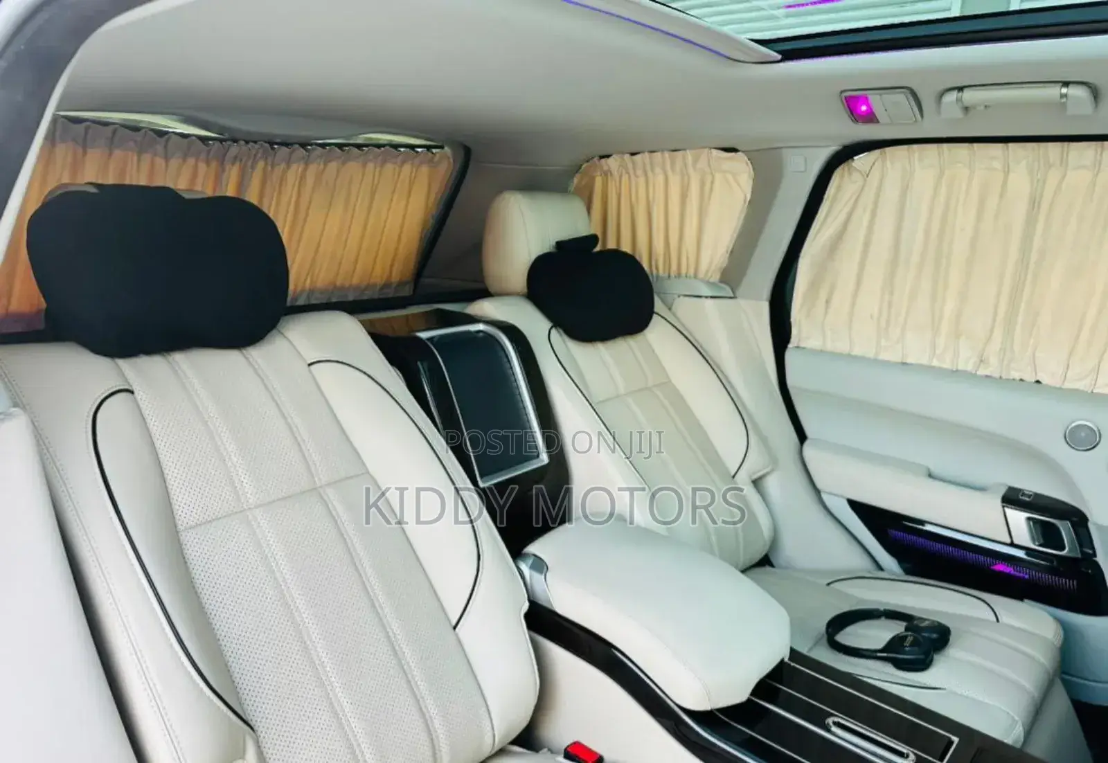 Land Rover Range Rover Vogue 2023 Blue