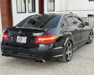 Mercedes-Benz E250 2010 Black