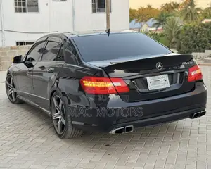 Mercedes-Benz E250 2010 Black