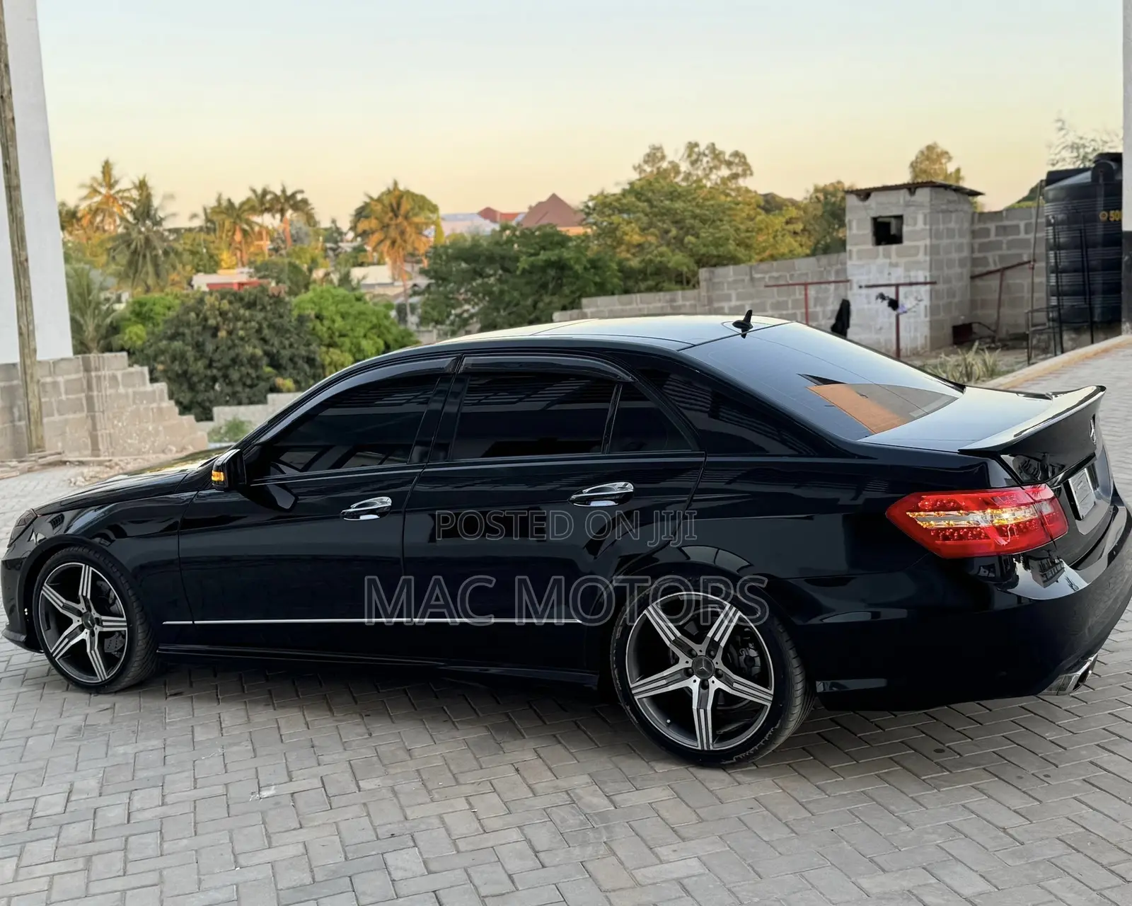 Mercedes-Benz E250 2010 Black