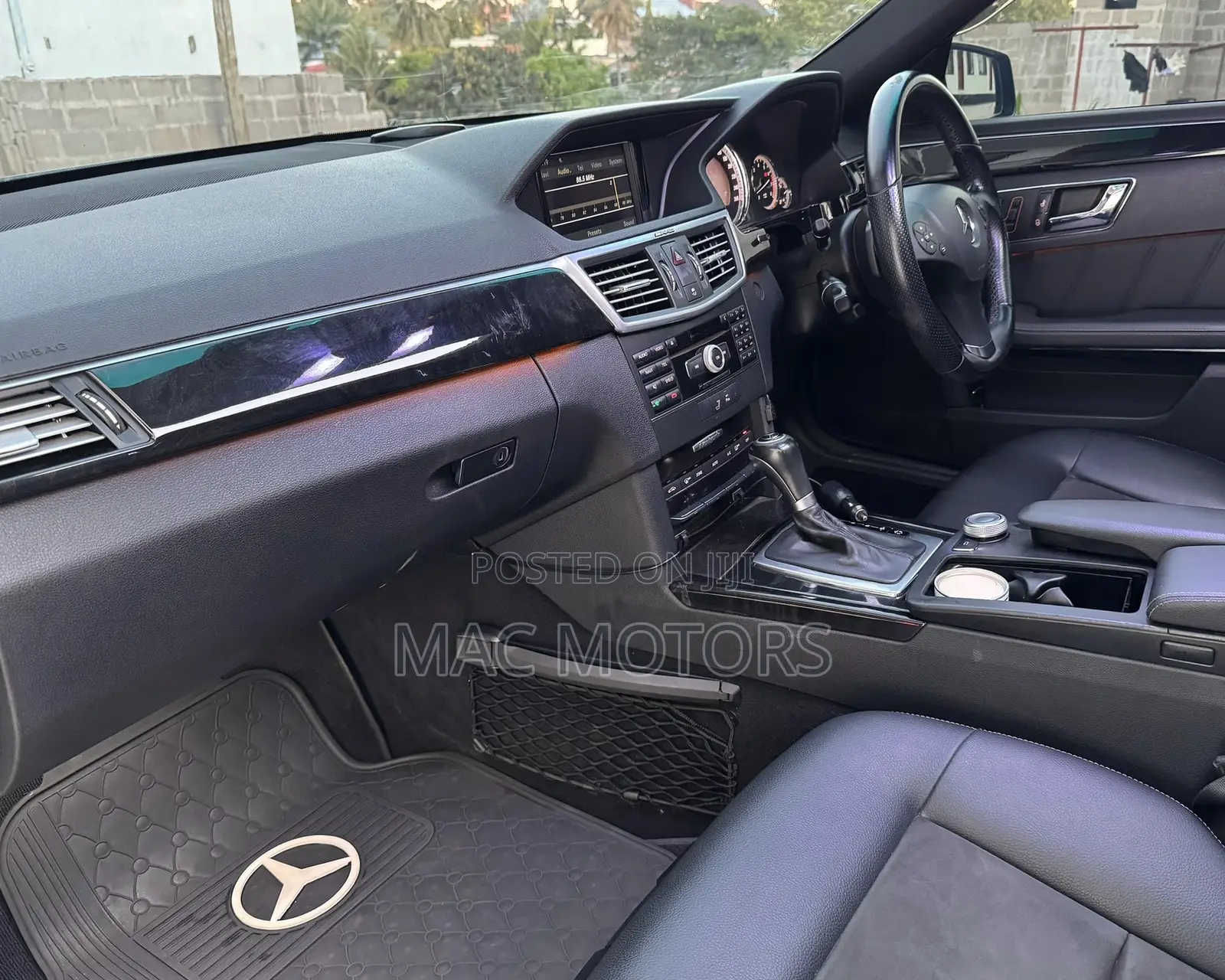 Mercedes-Benz E250 2010 Black