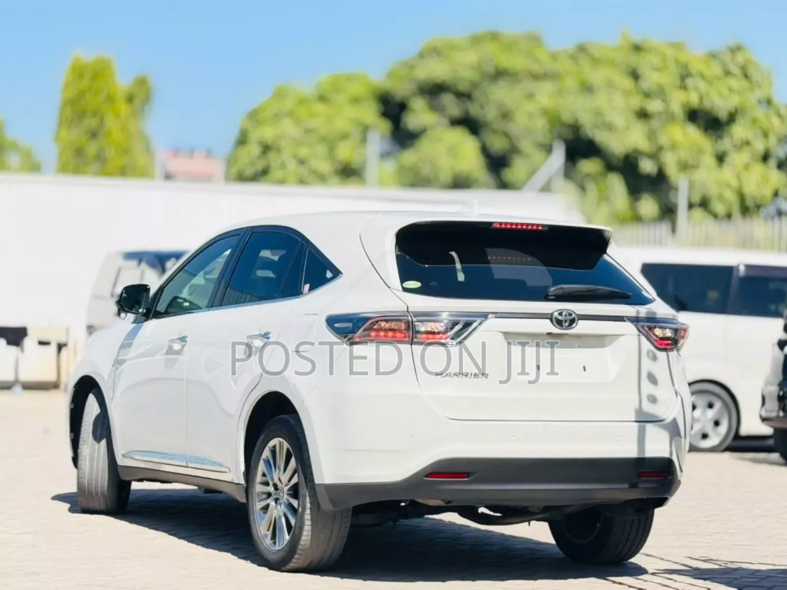 Toyota Harrier 2014 White