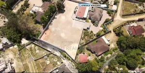 4bdrm House in Mbezibeach White, Kinondoni for sale