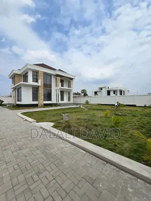 5bdrm House in Mbweni Mpiji for sale