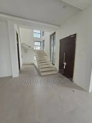 5bdrm House in Mbweni Mpiji for sale