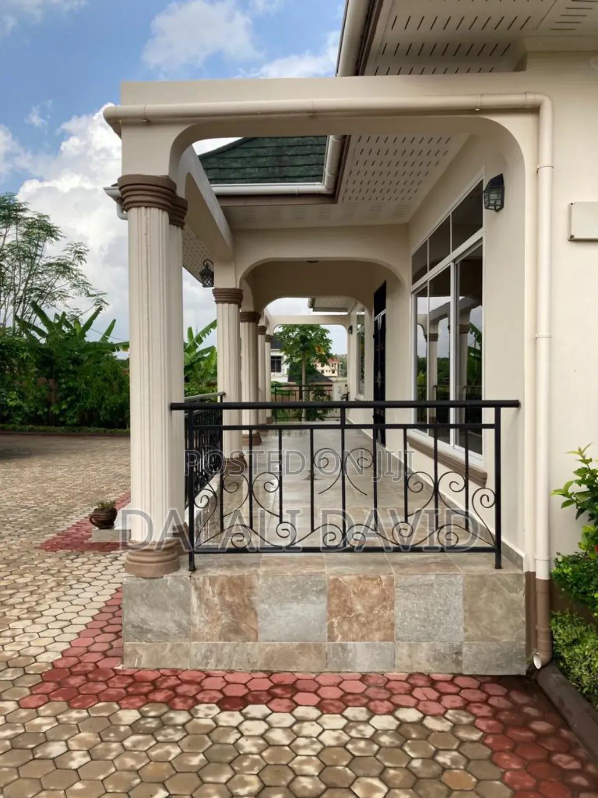 5bdrm House in Kibada, Kigamboni for sale