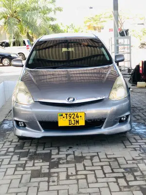 Toyota Wish 2005 Silver