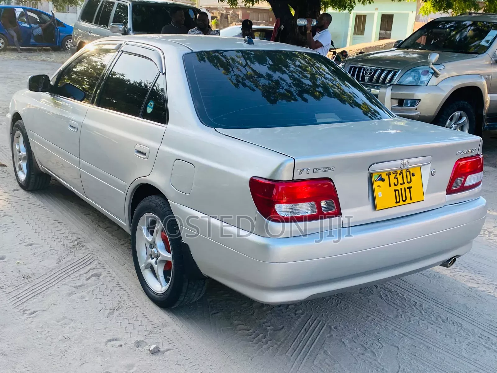Toyota Carina 2000 Silver