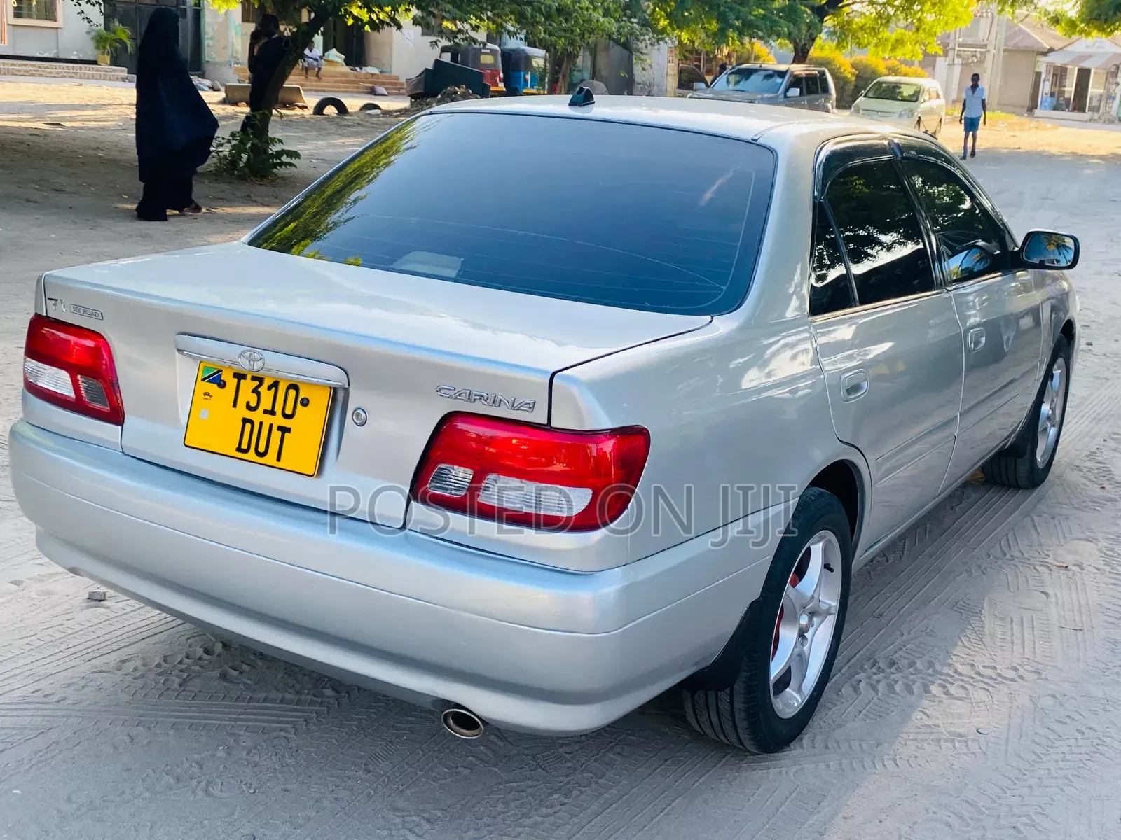 Toyota Carina 2000 Silver