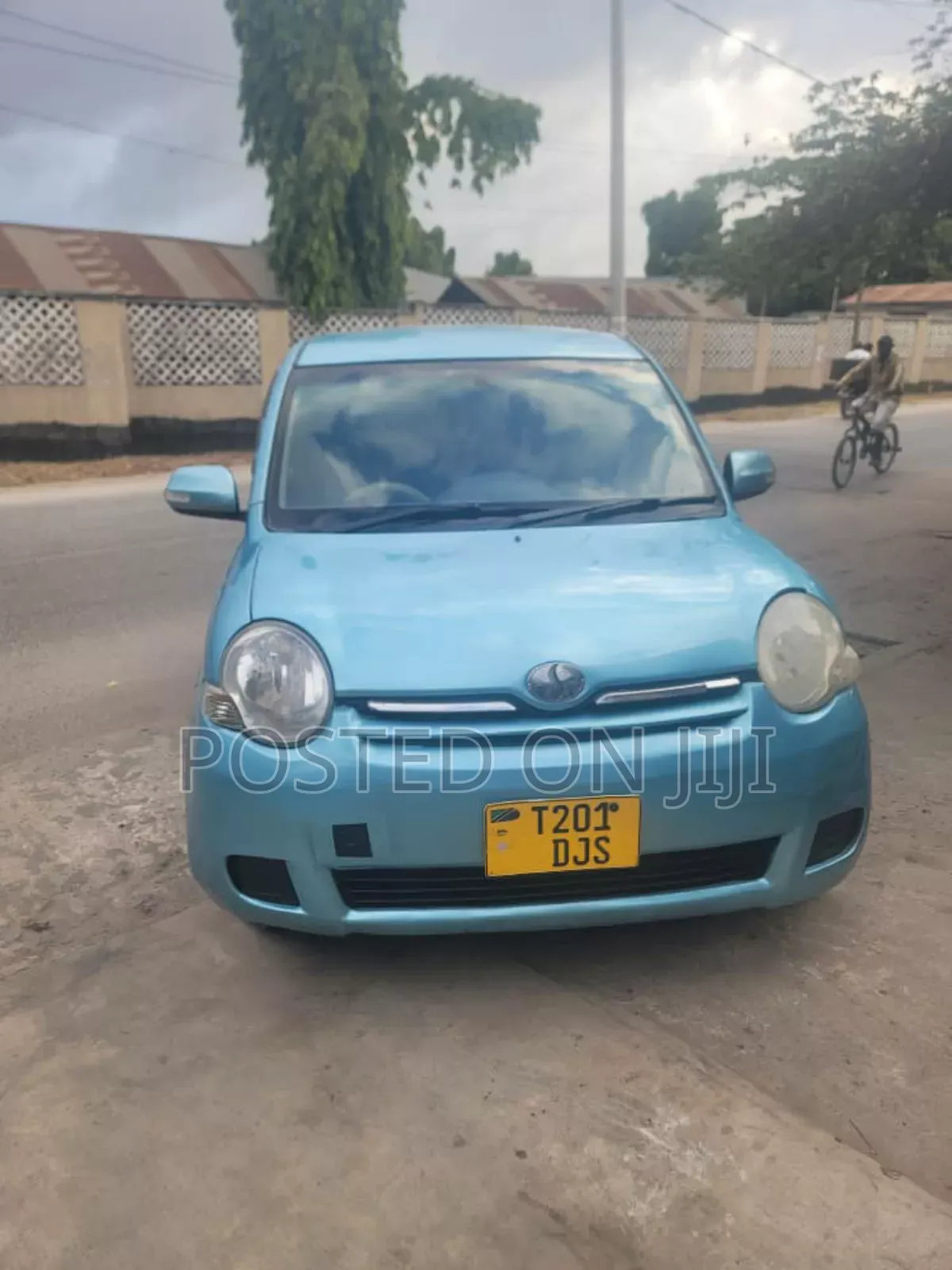 Toyota Sienta 2005 Blue