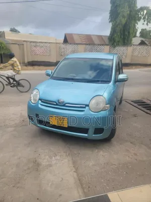 Toyota Sienta 2005 Blue