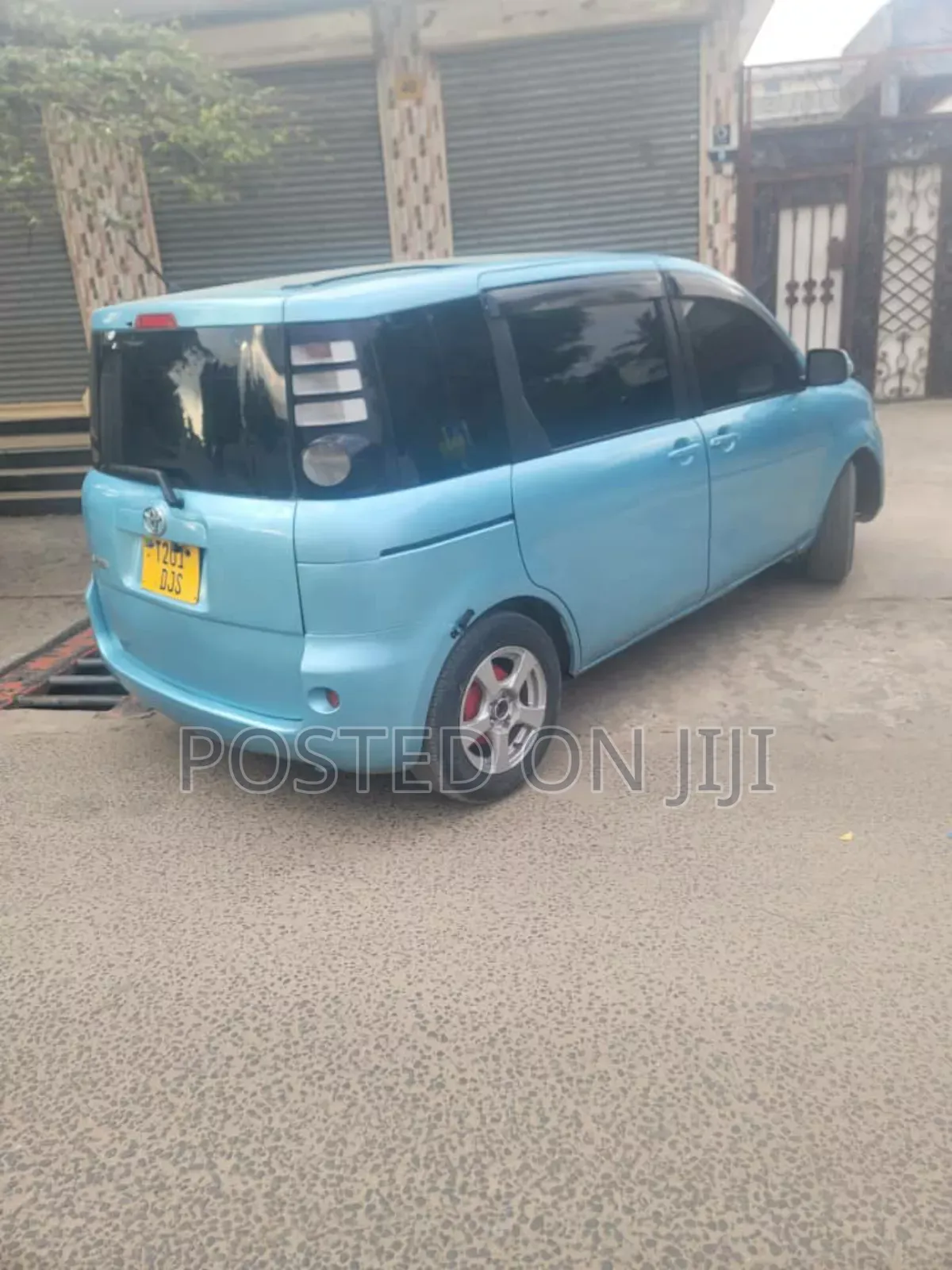 Toyota Sienta 2005 Blue