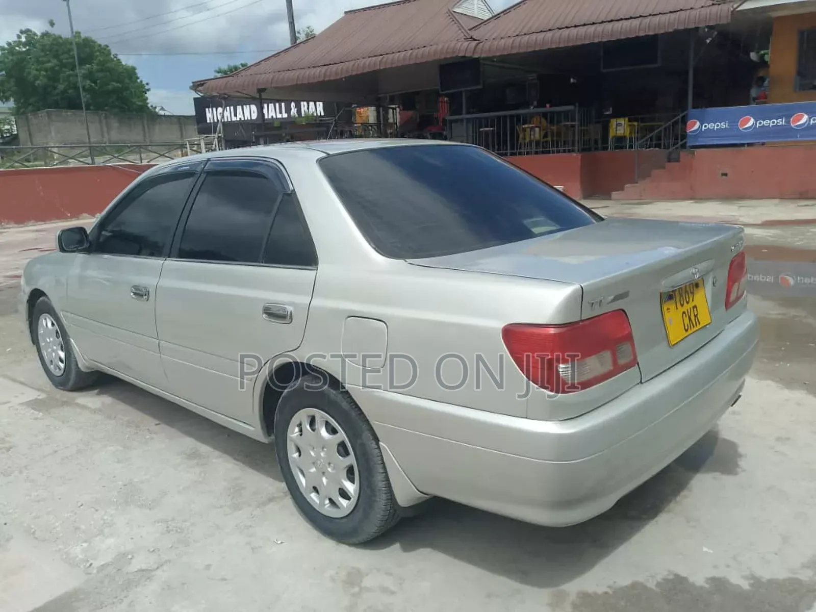 Toyota Carina 2000 Silver