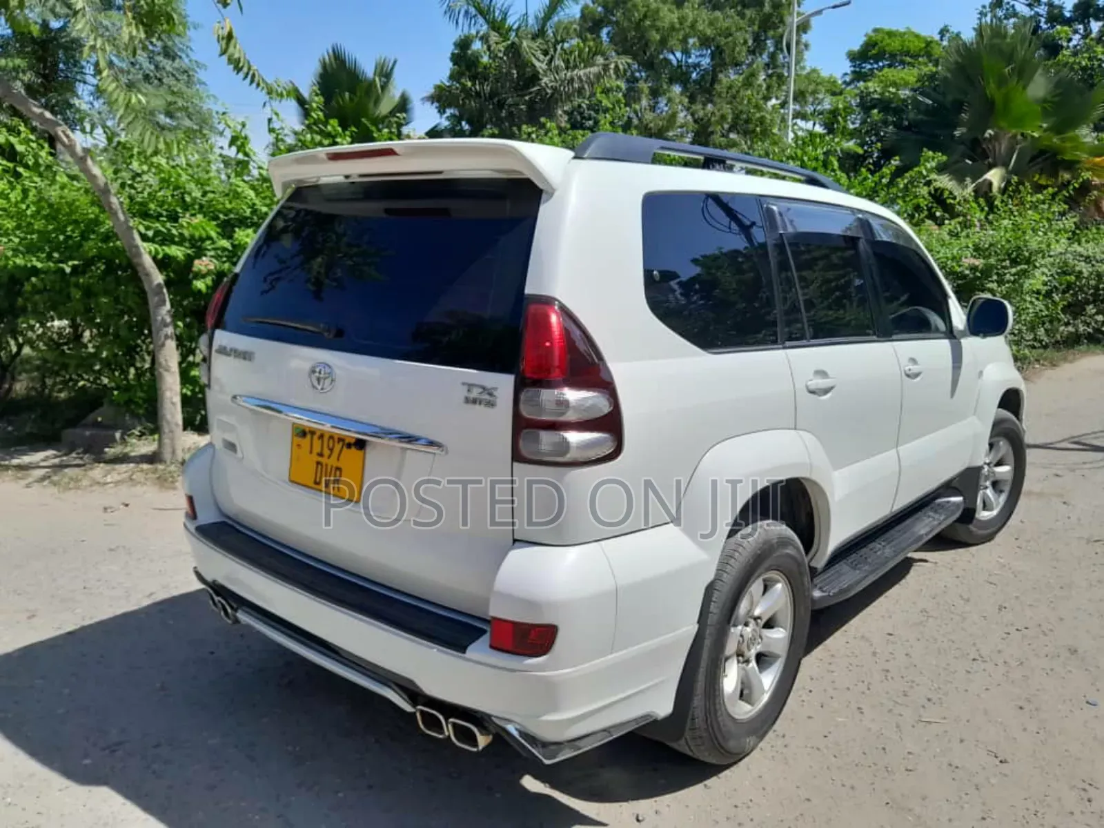 Toyota Land Cruiser Prado 2005 White
