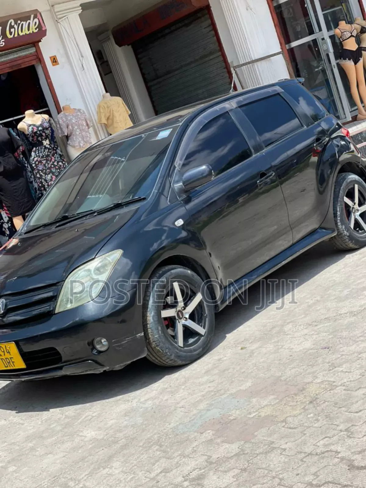 Toyota IST 2004 Black