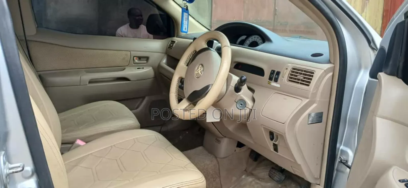 Toyota Raum 2004 Silver