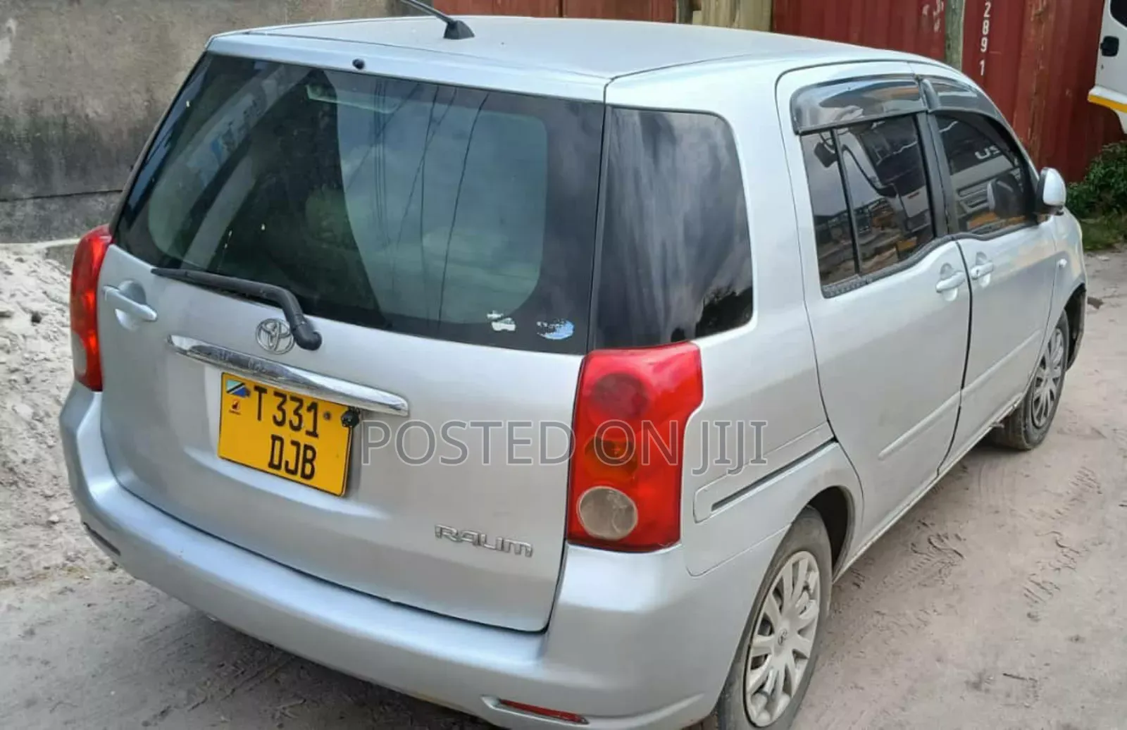 Toyota Raum 2004 Silver