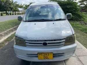 Toyota Noah 2008 White
