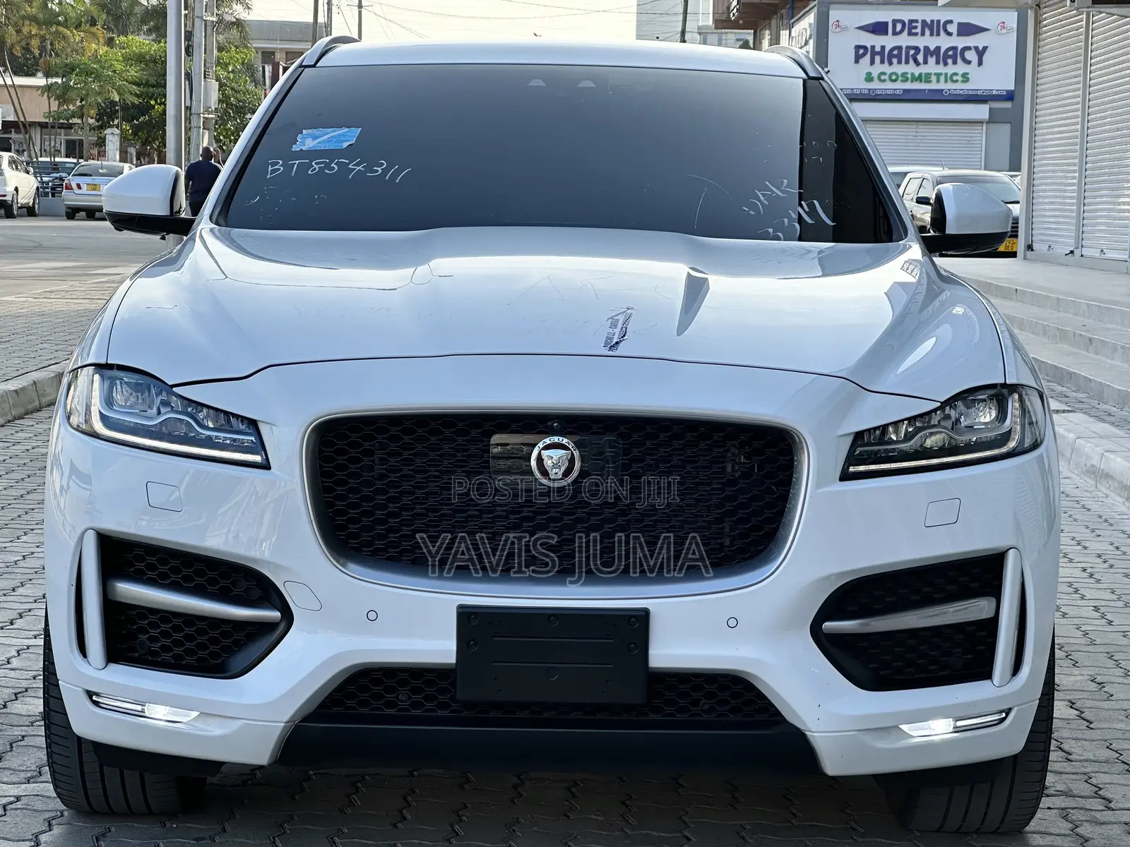 Jaguar F-Pace 2017 White