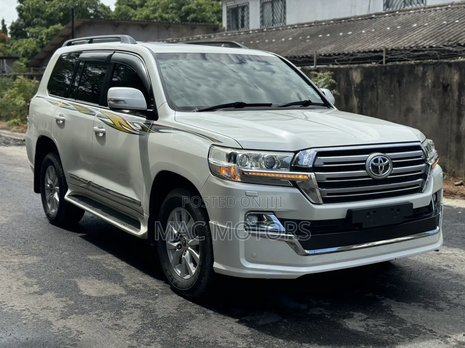 Toyota Land Cruiser 4.5 V8 VXR 2017 White