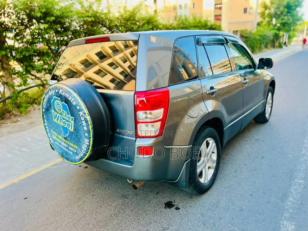 Suzuki Escudo 2007 Gray