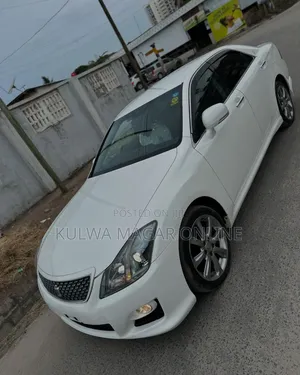 Toyota Crown 2008 White