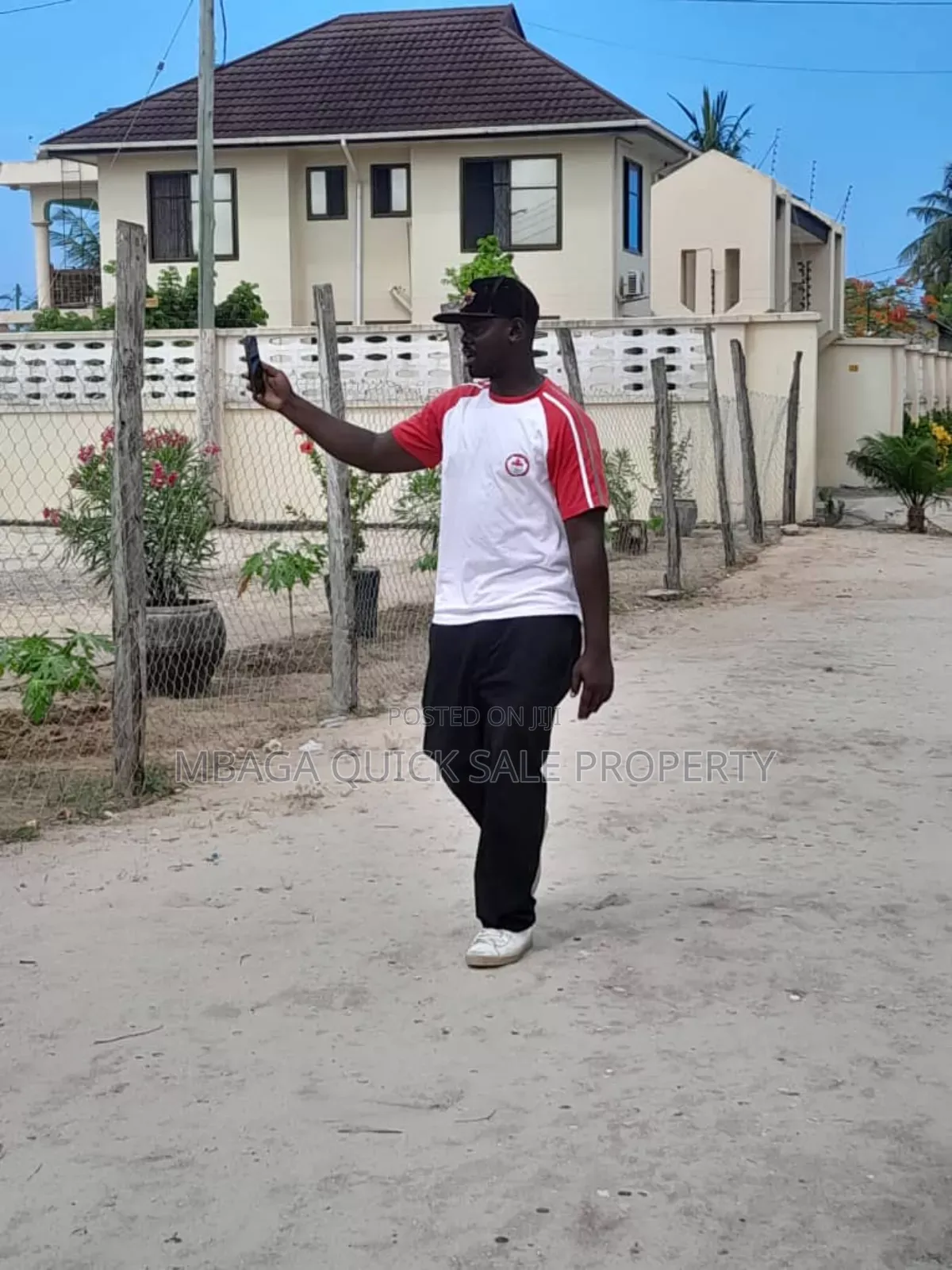7bdrm House in Tegeta Kibaoni, Bunju for sale