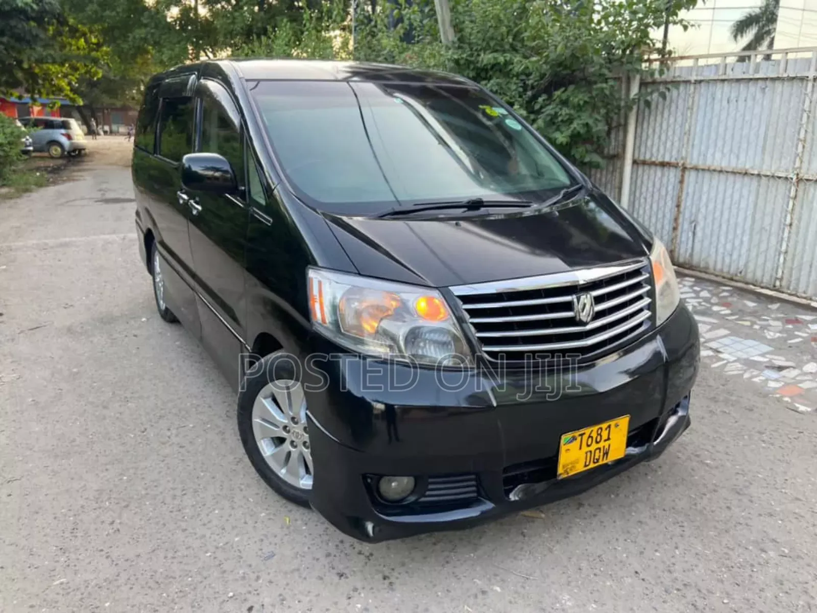 Toyota Alphard 2005 Black