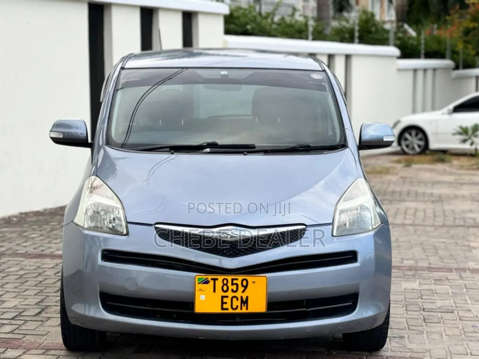 Toyota Ractis 1.5 AWD 2005 Gray