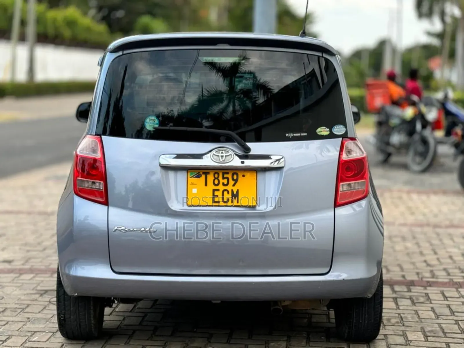 Toyota Ractis 1.5 AWD 2005 Gray