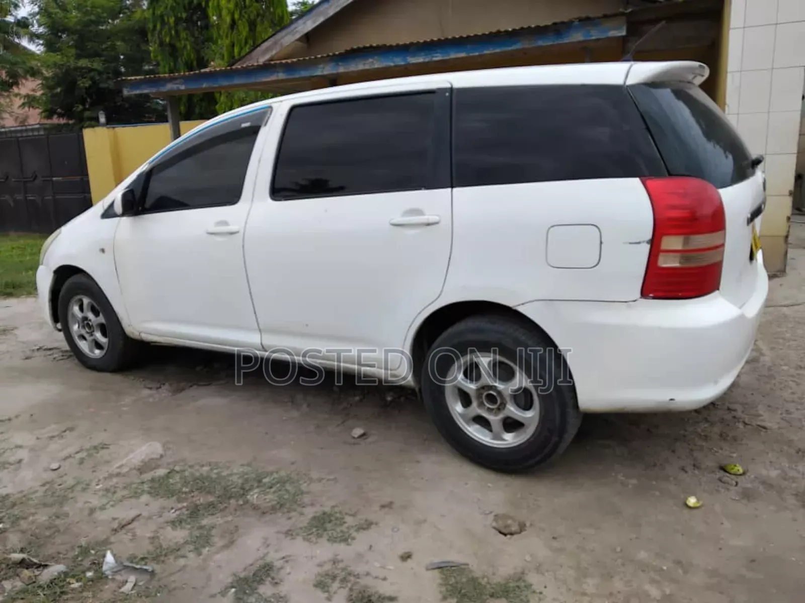 Toyota Wish 2005 White