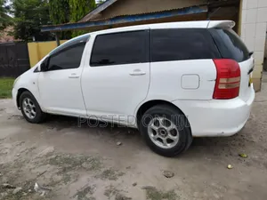 Toyota Wish 2005 White
