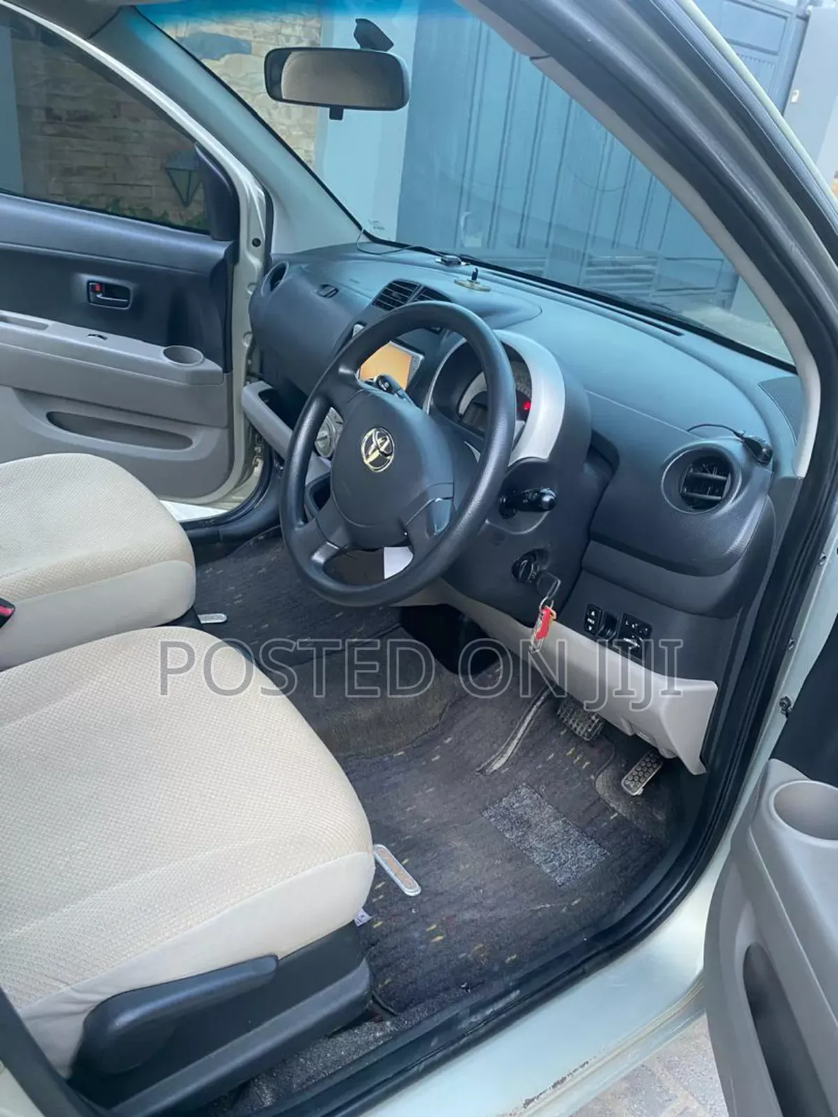 Toyota Passo 2006 Silver