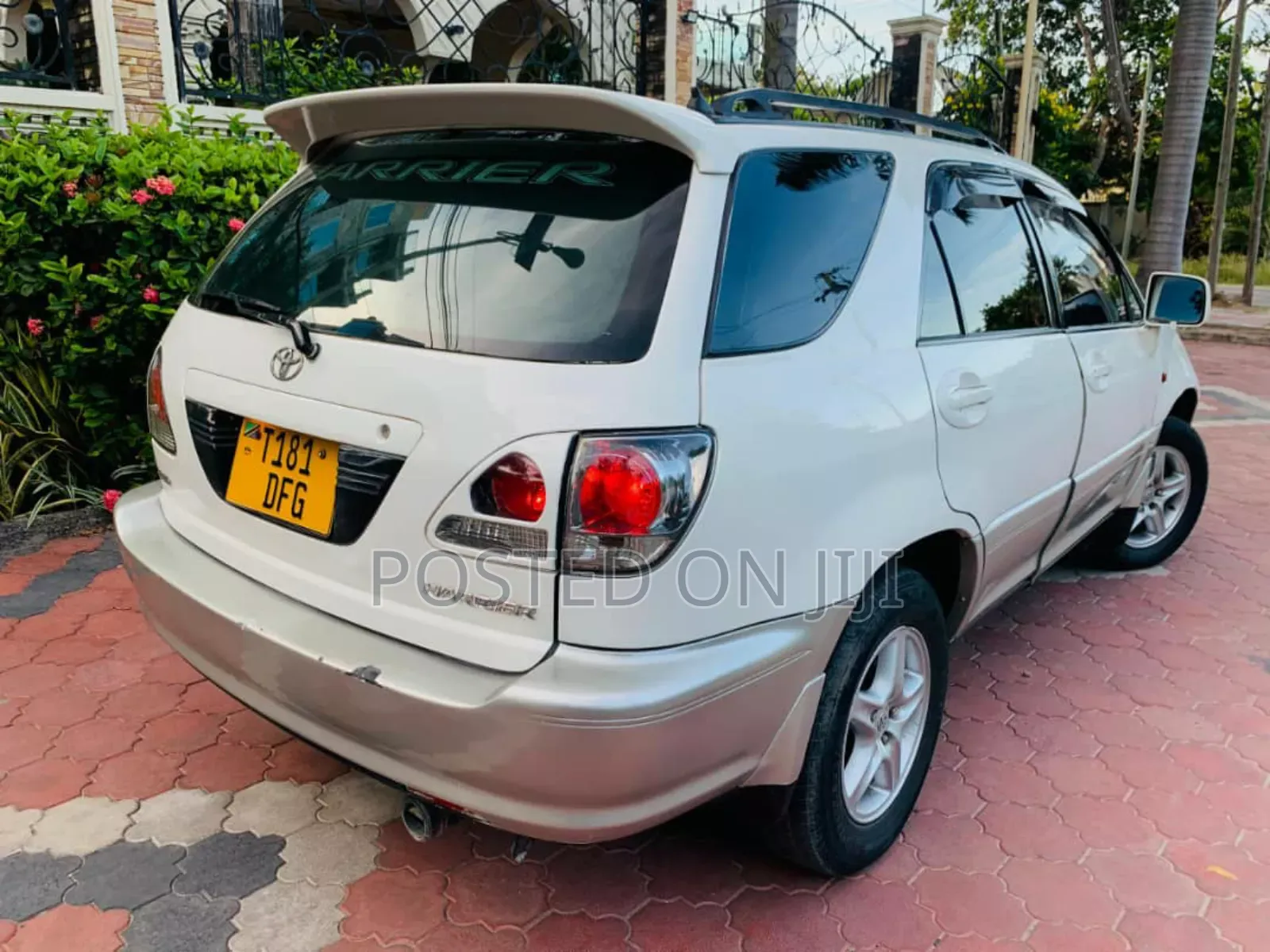 Toyota Harrier 2007 White