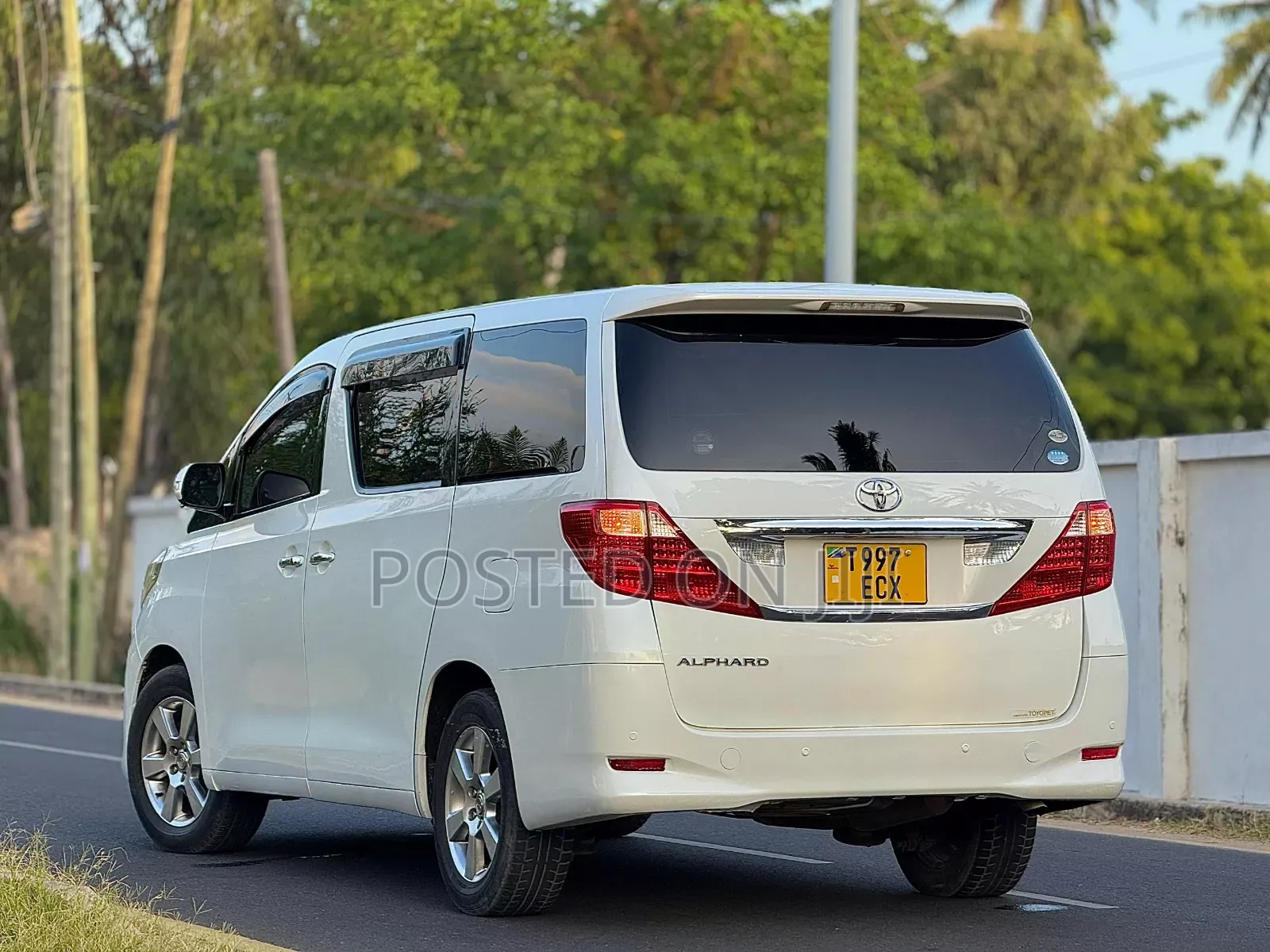 Toyota Alphard 2008 White