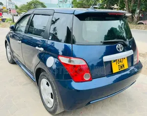 Toyota IST 2006 Blue