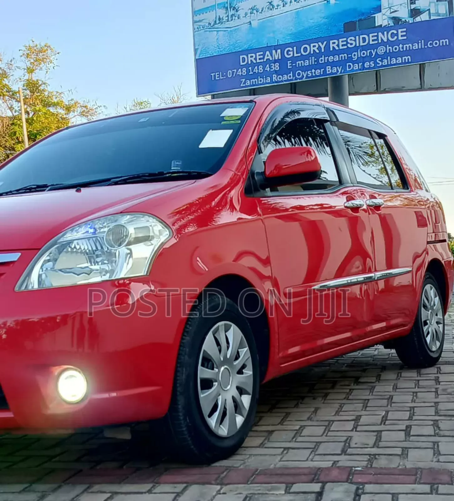 Toyota Raum 2005