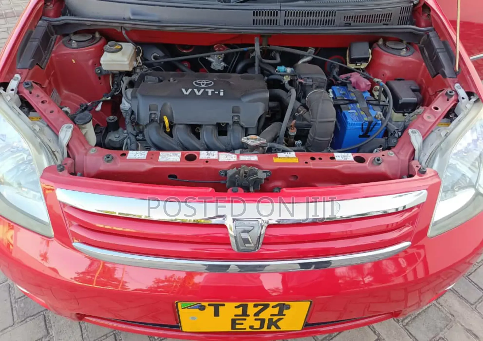 Toyota Raum 2005