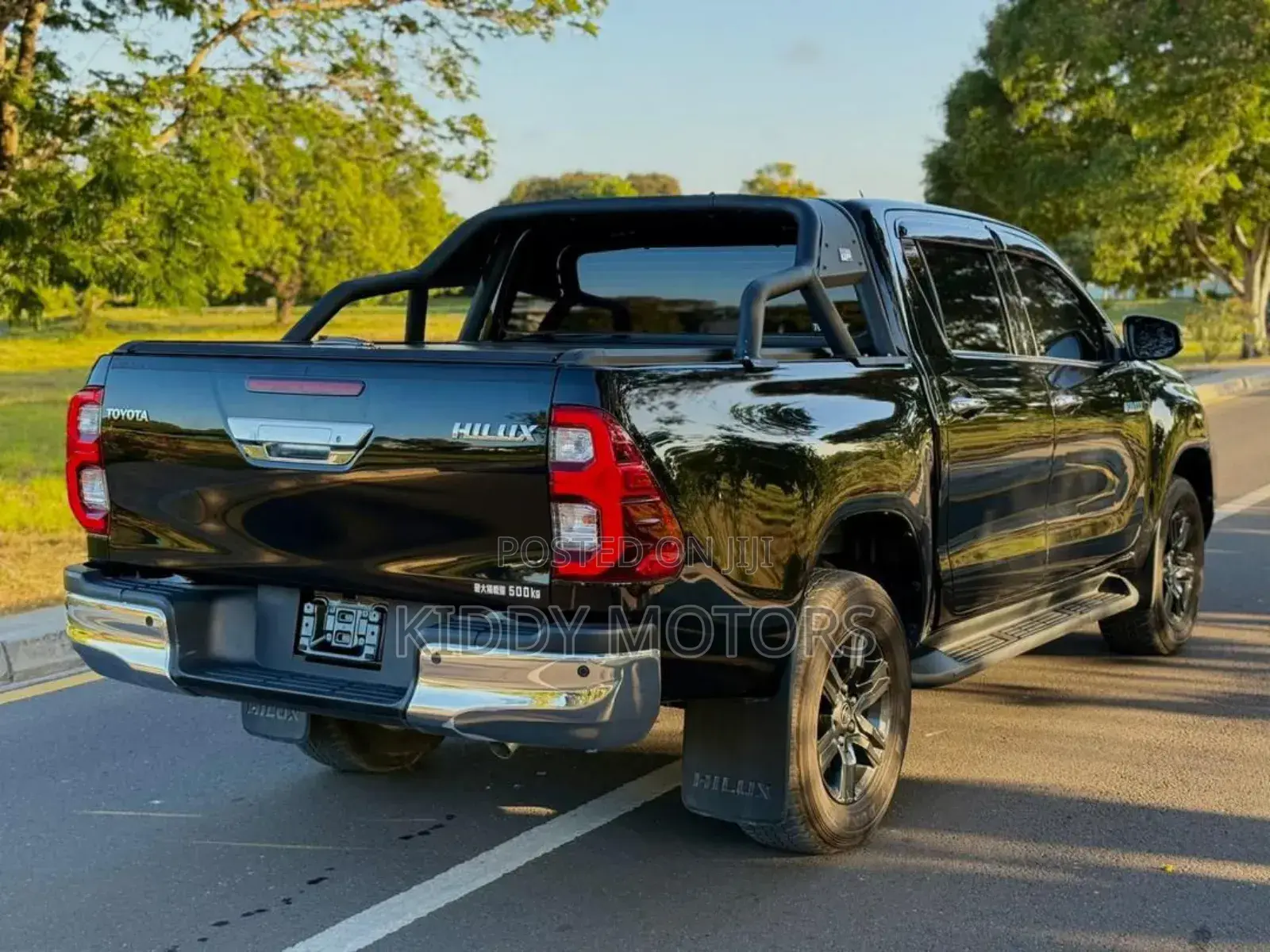 Toyota Hilux 2021 Black