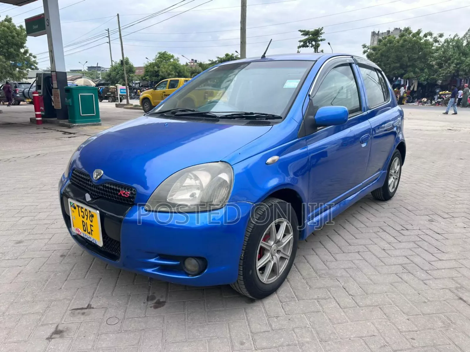 Toyota Vitz 2003 Blue