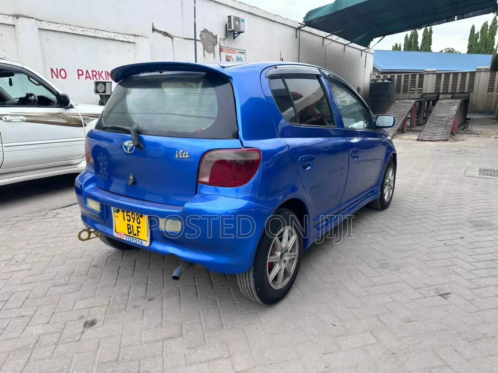 Toyota Vitz 2003 Blue