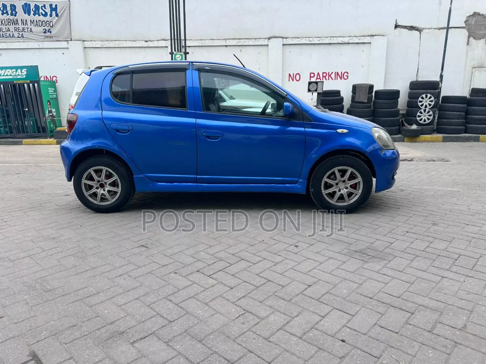Toyota Vitz 2003 Blue